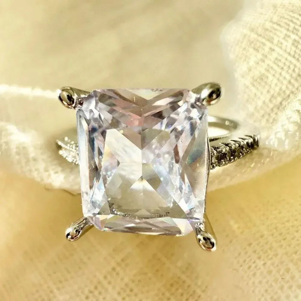 Elongated radiant cut cubic zirconia sparkly ring